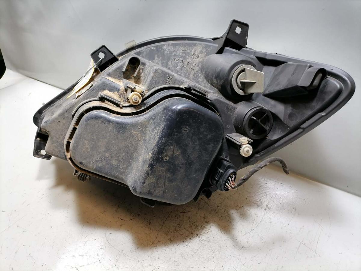 Mercedes Sprinter 906 original Scheinwerfer vorn rechts Halogen Bj.2010